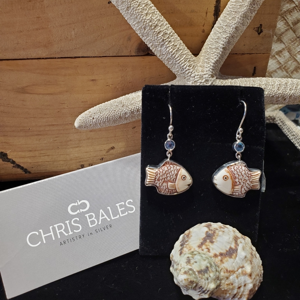 SOLD!! Chris Bales 925 Carved Fish Earrings NWT - Picture 4 of 7